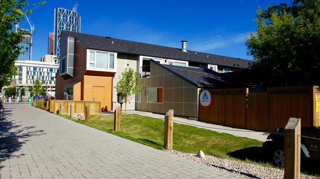 Hi Calgary City Centre - Hostel Exterior photo
